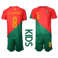 Billiga Portugal Bruno Fernandes #8 Barnkläder Hemma fotbollskläder till baby VM 2022 Kortärmad (+ Korta byxor)
